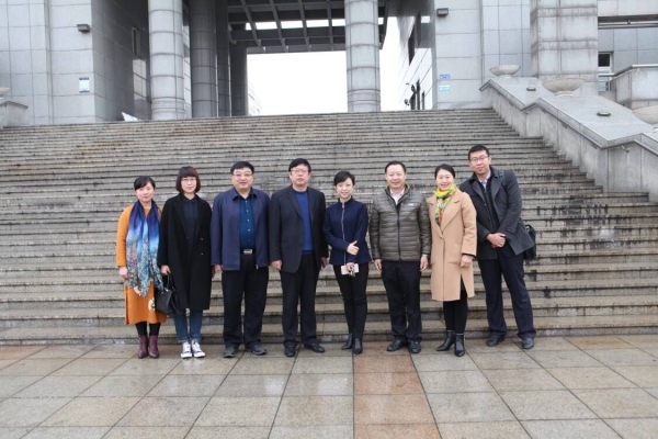 中央电视台著名主持人彭坤参加伟德官网传媒文化节
