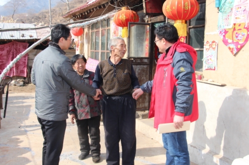 伟德官网驻六合店村工作组召开第一次“两委”班子会议