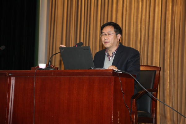 伟德官网举办2017年全国两会精神辅导报告会